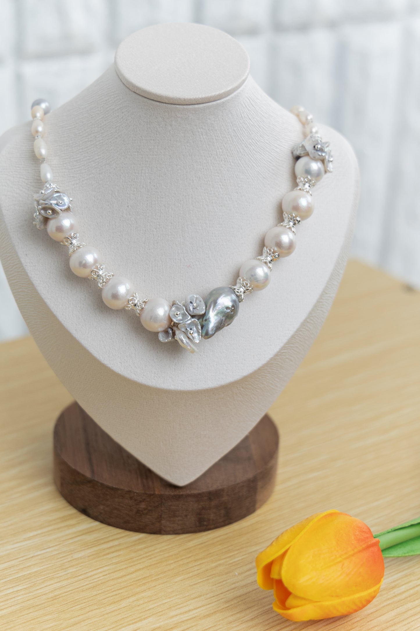 《CCFURINA》Flower Series Pearl Necklace blue gray light, Baroque petal pearl