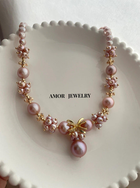 《CCFURINA》AMOR Jewelry natural light purple flower pearl necklace, pendant pearl size is about 13mm+, the total length of the necklace is about 42-45cm.