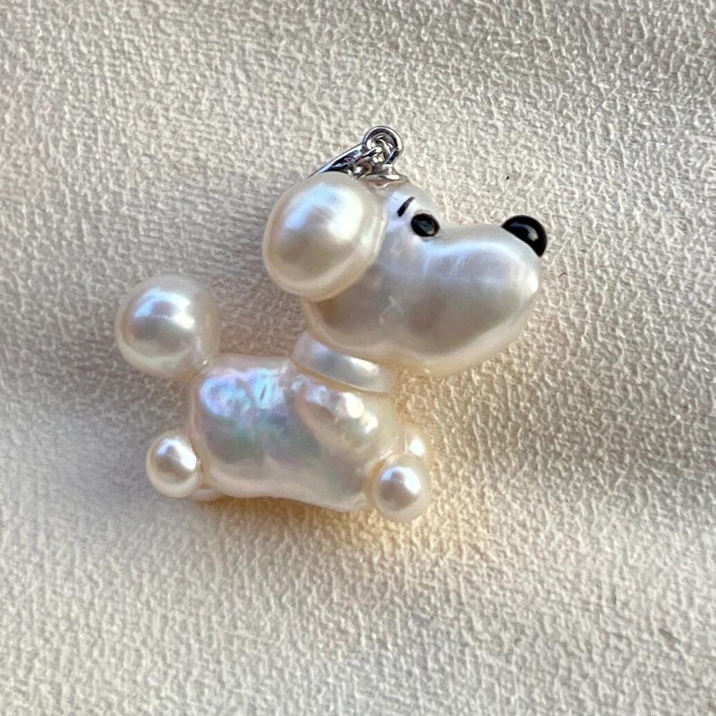 《CCFURINA》A Puppy Baroque Shaped Pearl Pendant Brooch Natural Freshwater Pearl