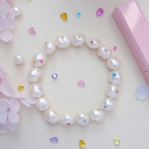 《CCFURINA》Opulent Pearl Bracelet with Multicolored Gem Inlays(AA)