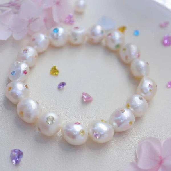 《CCFURINA》Opulent Pearl Bracelet with Multicolored Gem Inlays(AA)