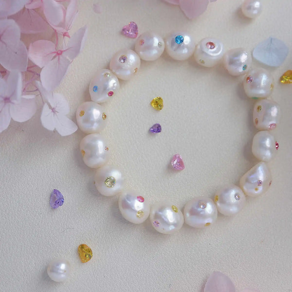 《CCFURINA》Opulent Pearl Bracelet with Multicolored Gem Inlays(AA)