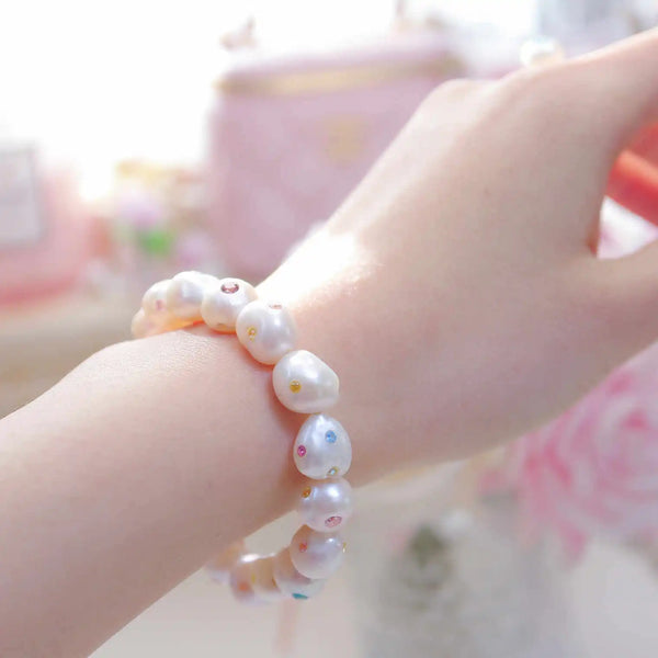 《CCFURINA》Opulent Pearl Bracelet with Multicolored Gem Inlays(AA)